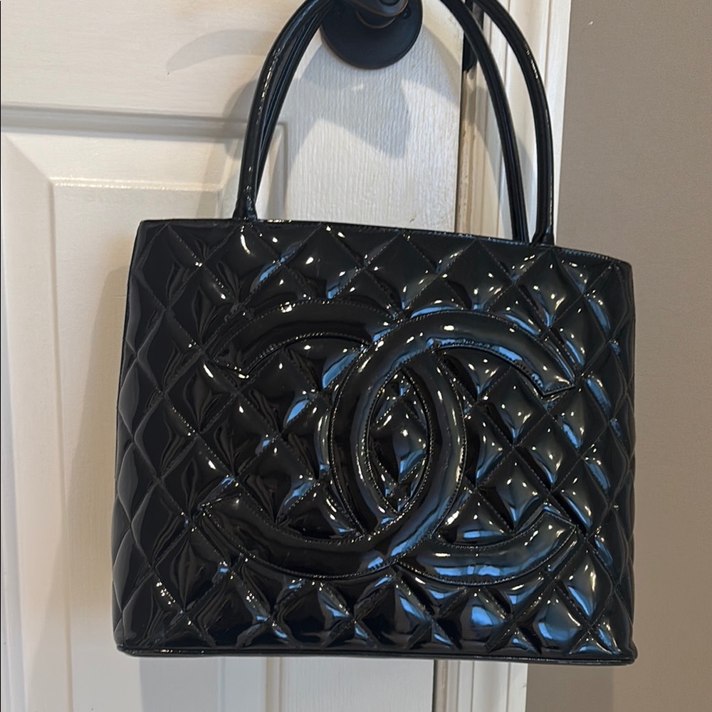 CHANEL Black Patent Quilted CC Tote